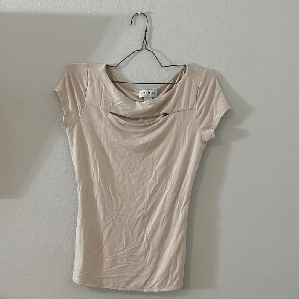carmen marc valvo buttery soft casual tan beige cut out t shirt blouse top XS